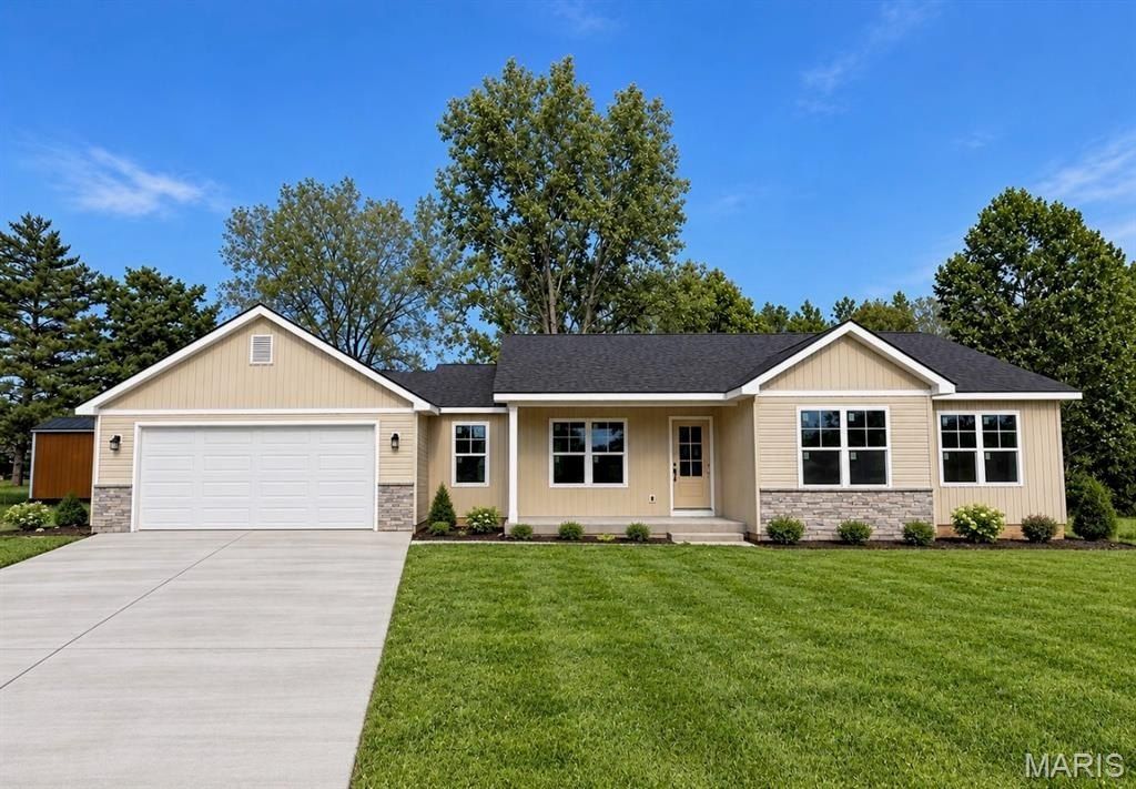 16 Camden Court. Fairview Heights, IL 62208