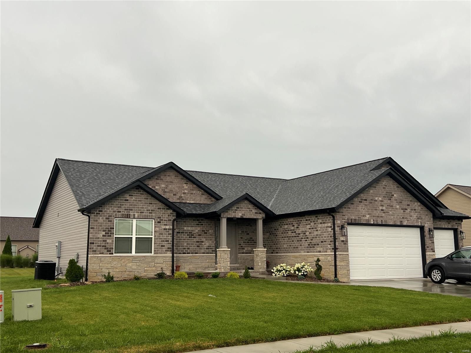 399 Gadwall Court. Staunton, IL 62088