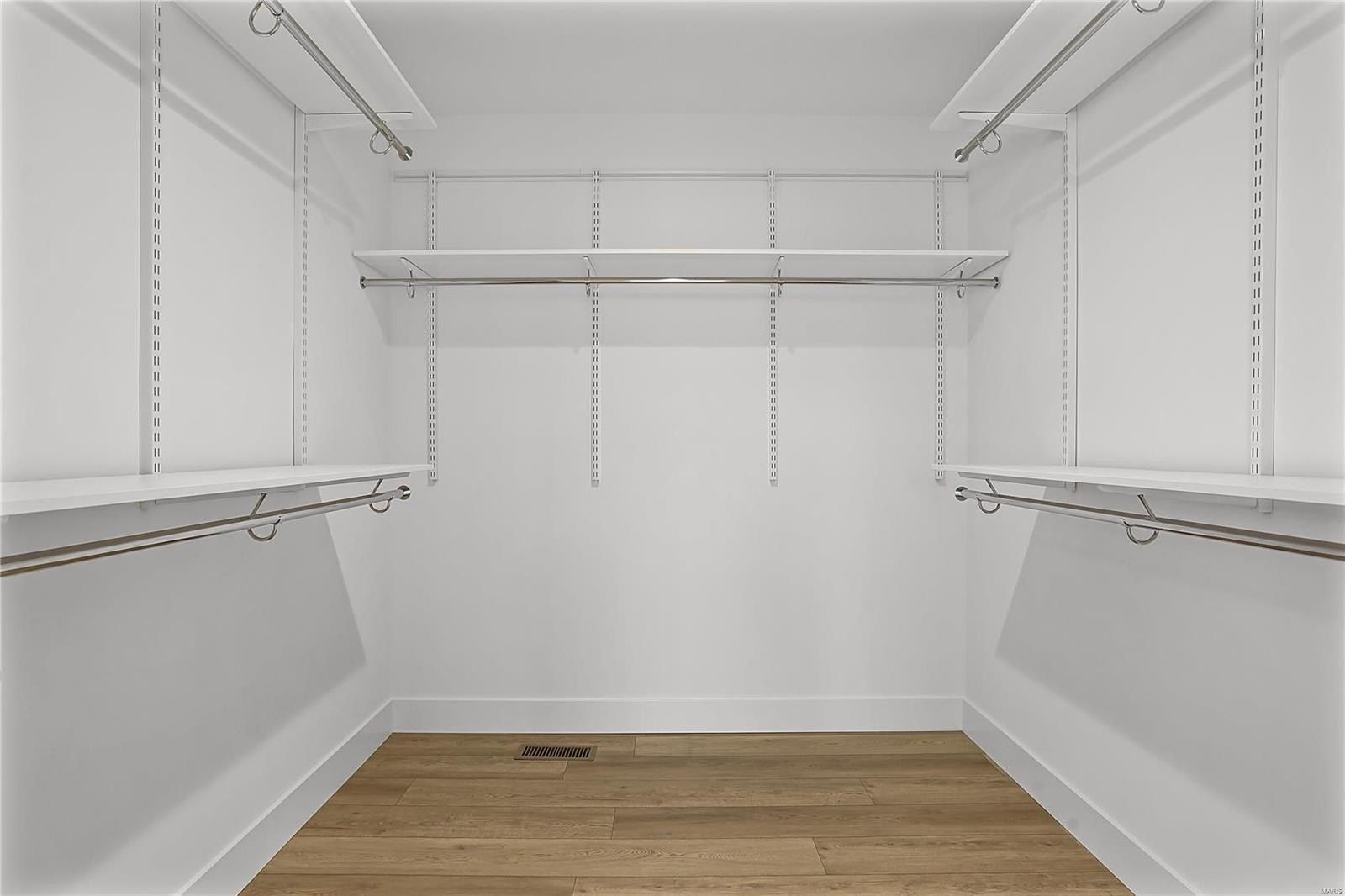 404 Rumsfeld Drive. Troy, IL 62294