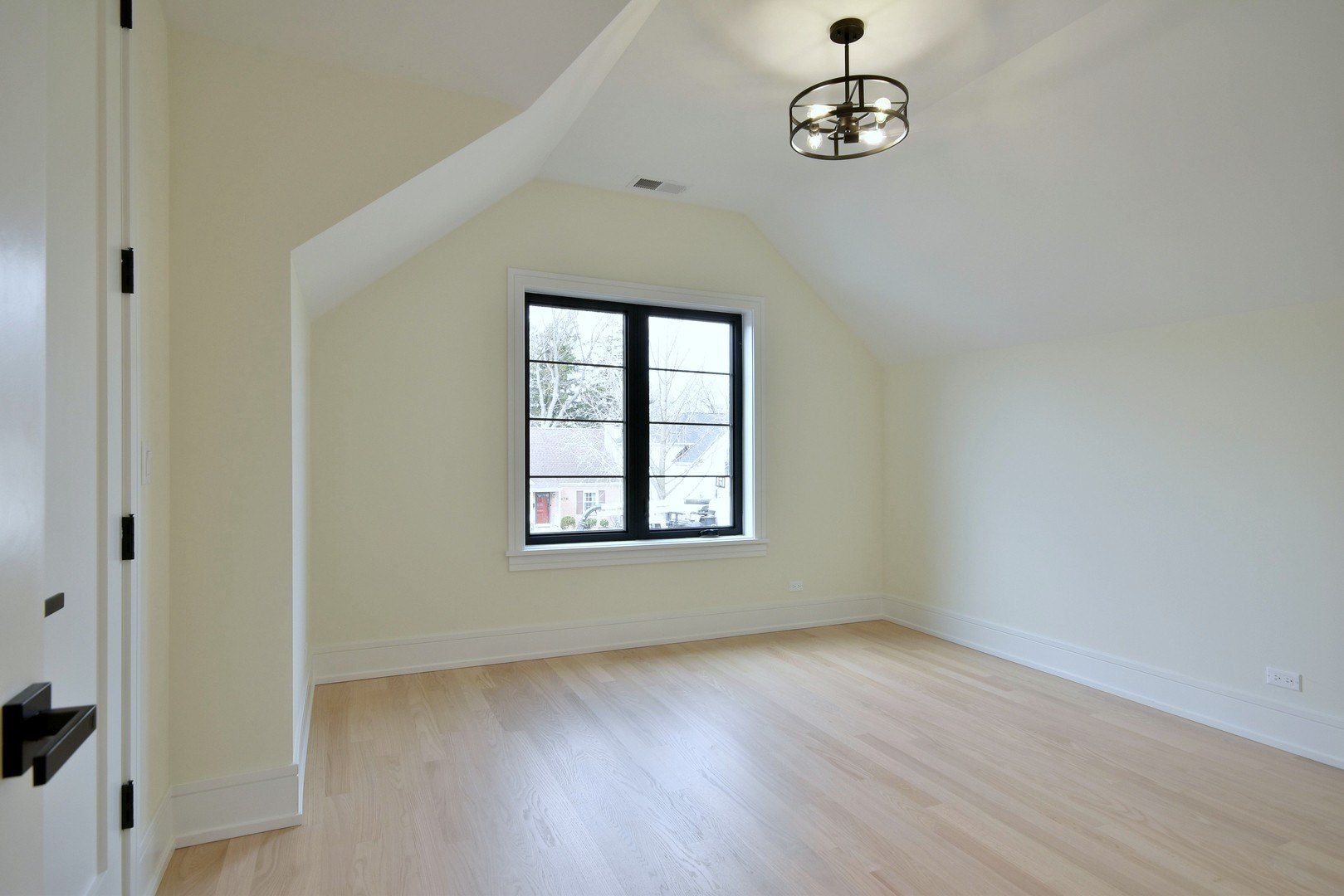 135 Lincoln Street. Glenview, IL 60025