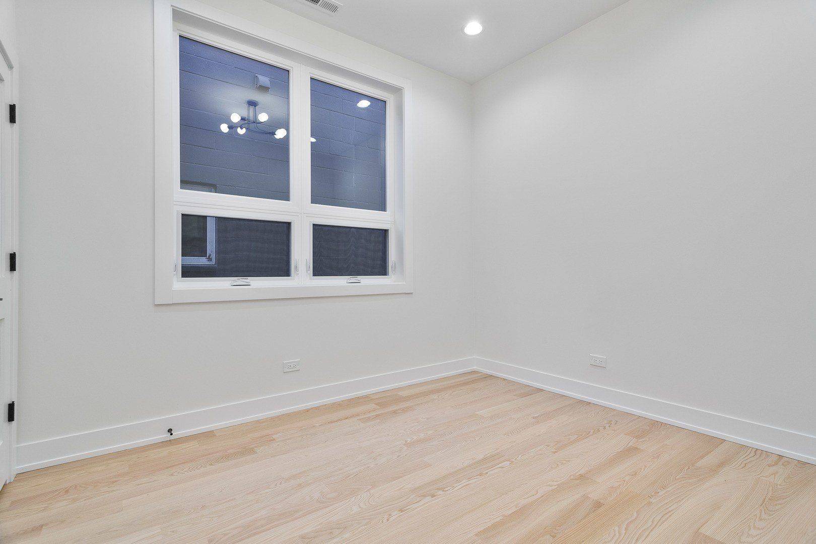 2417 W Walton Street. Chicago, IL 60622