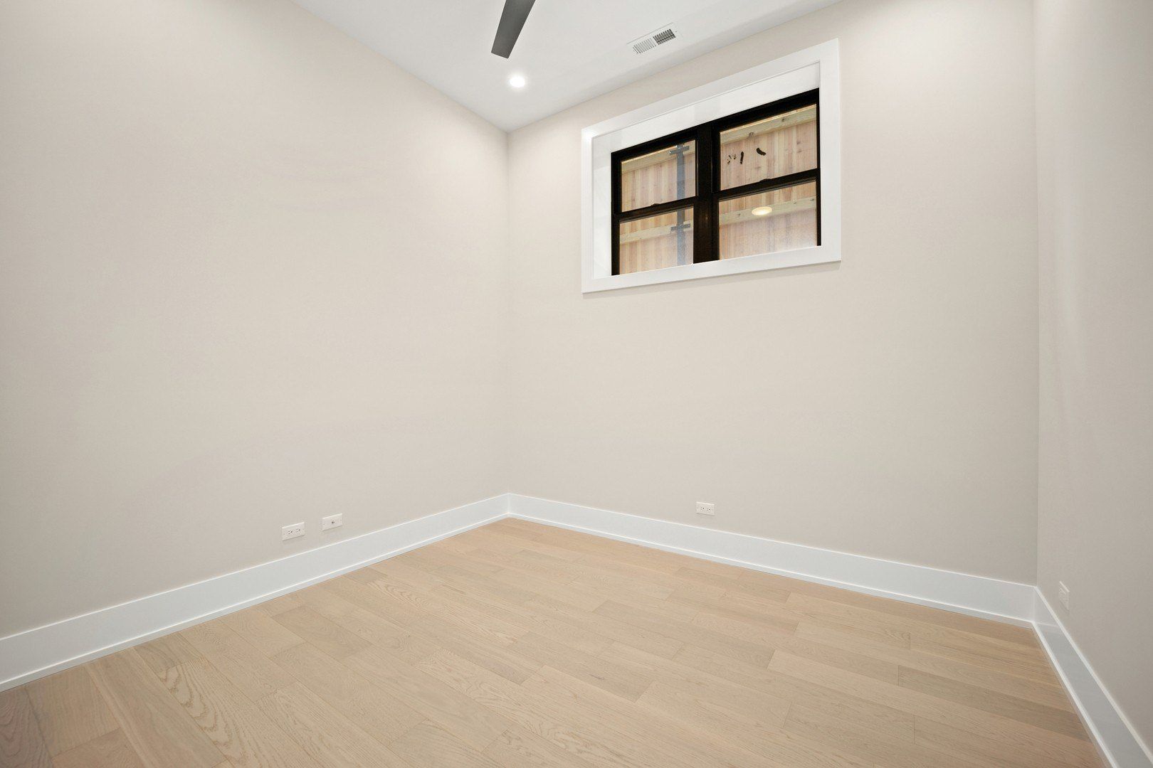 4343 N Richmond Avenue. Chicago, IL 60618