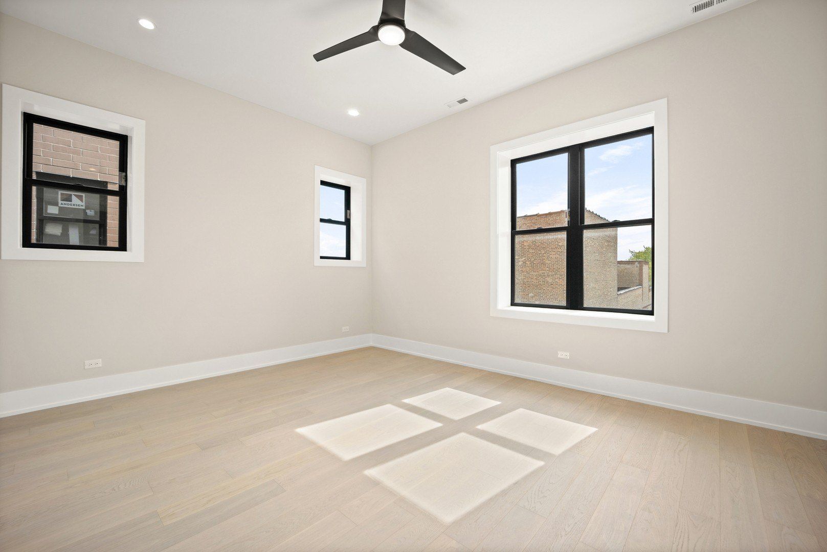 4347 N Richmond Avenue. Chicago, IL 60618