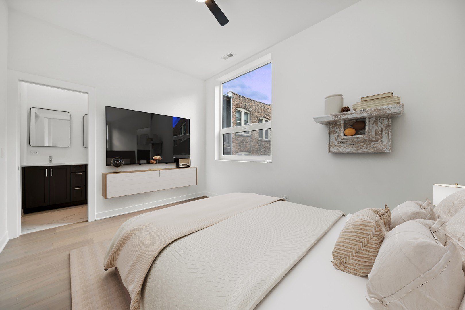 1333 E Madison Park. Chicago, IL 60615