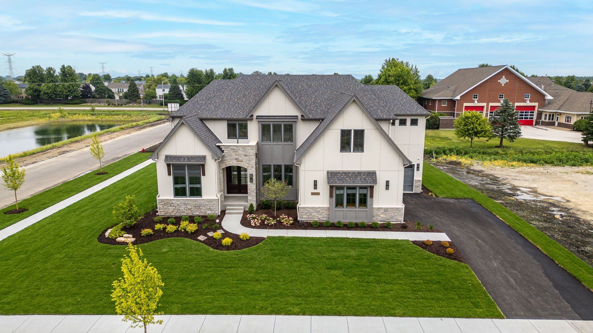 12029 S Stallion Drive. Plainfield, IL 60585