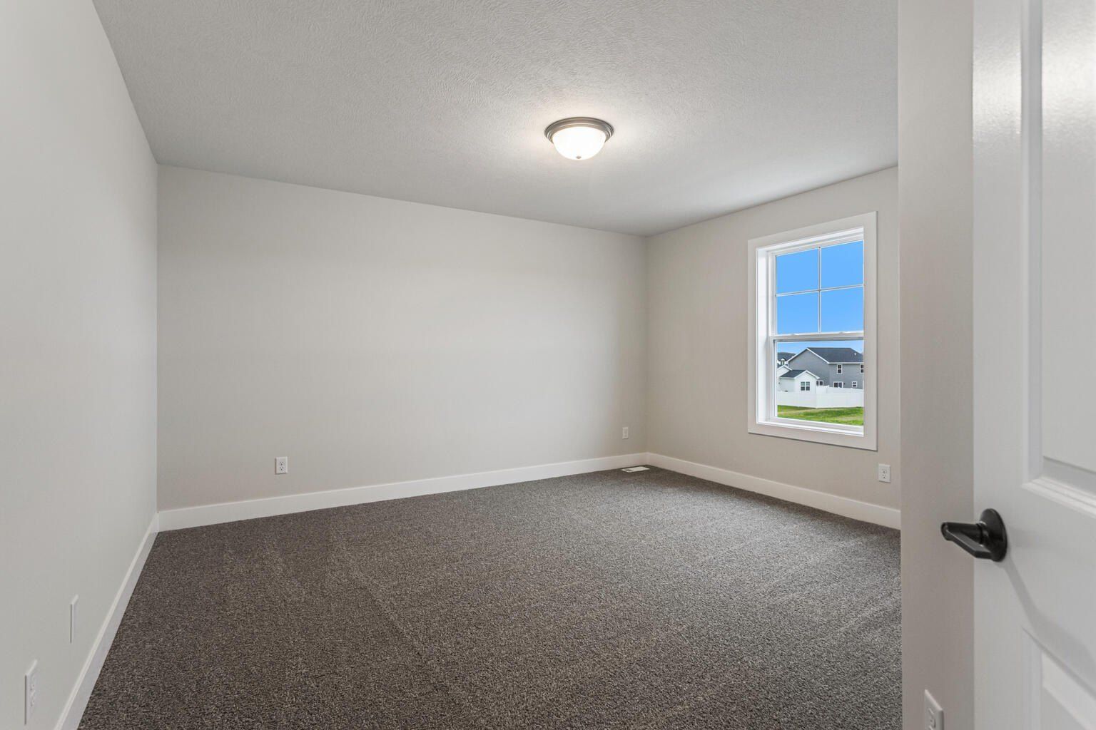 12 Meadow Drive. Monticello, IL 61856