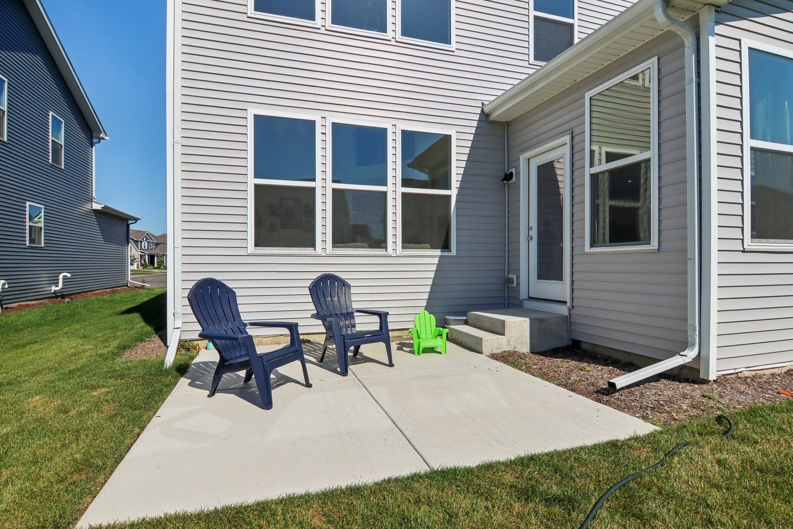 2412 Lucent Lane. Naperville, IL 60563