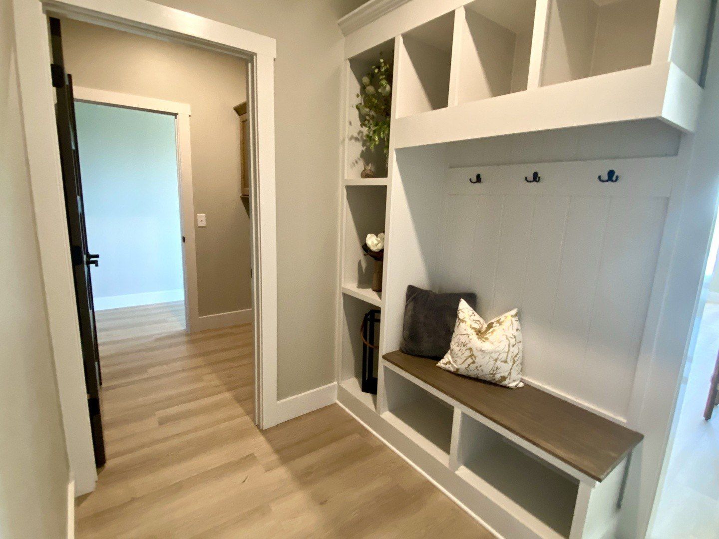 1619 Peppermill Lane. Champaign, IL 61822