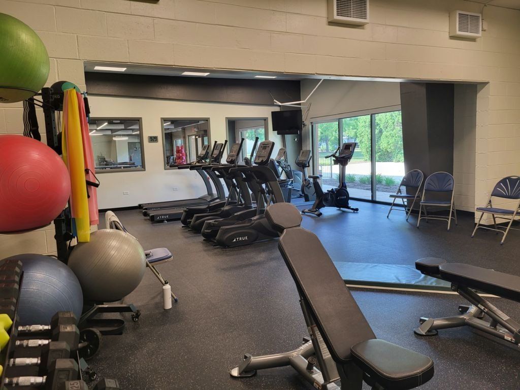 130 Parkwood Road 456. Elgin, IL 60123