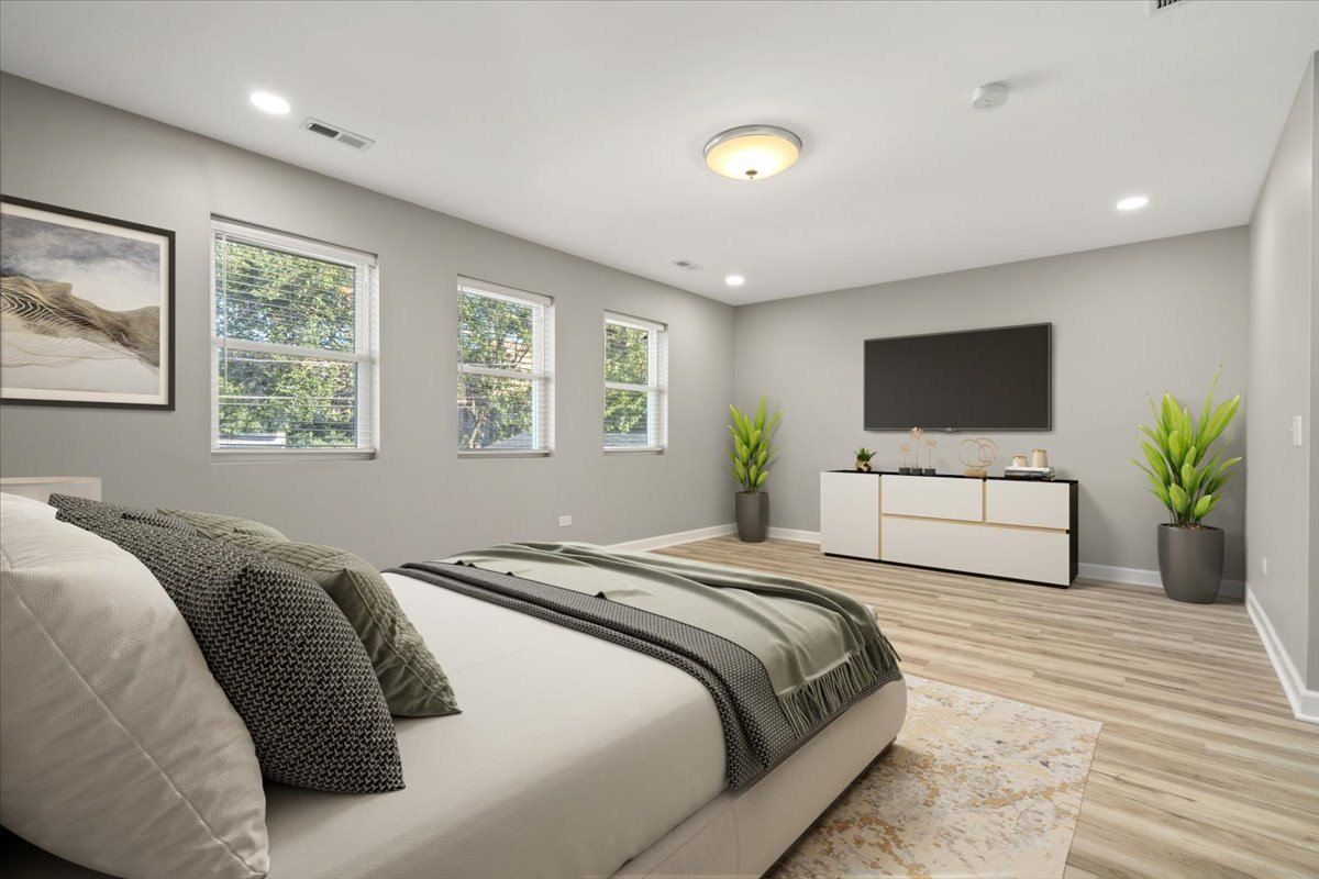 1411 S 6Th Avenue. Maywood, IL 60153