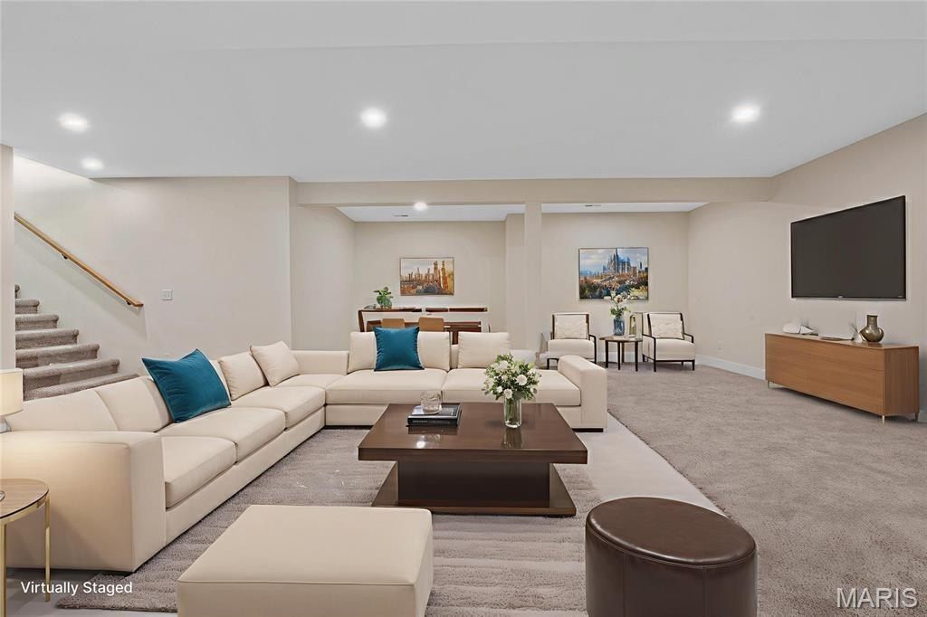 8458 Herrick Park Drive. Troy, IL 62294