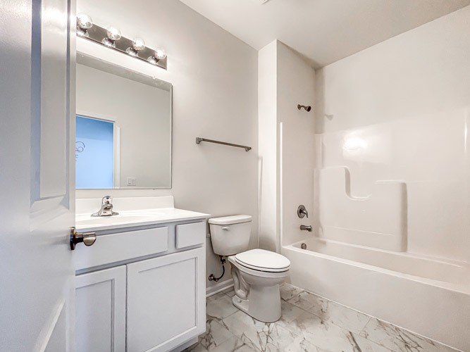 488 Ridge Lane. Bolingbrook, IL 60440