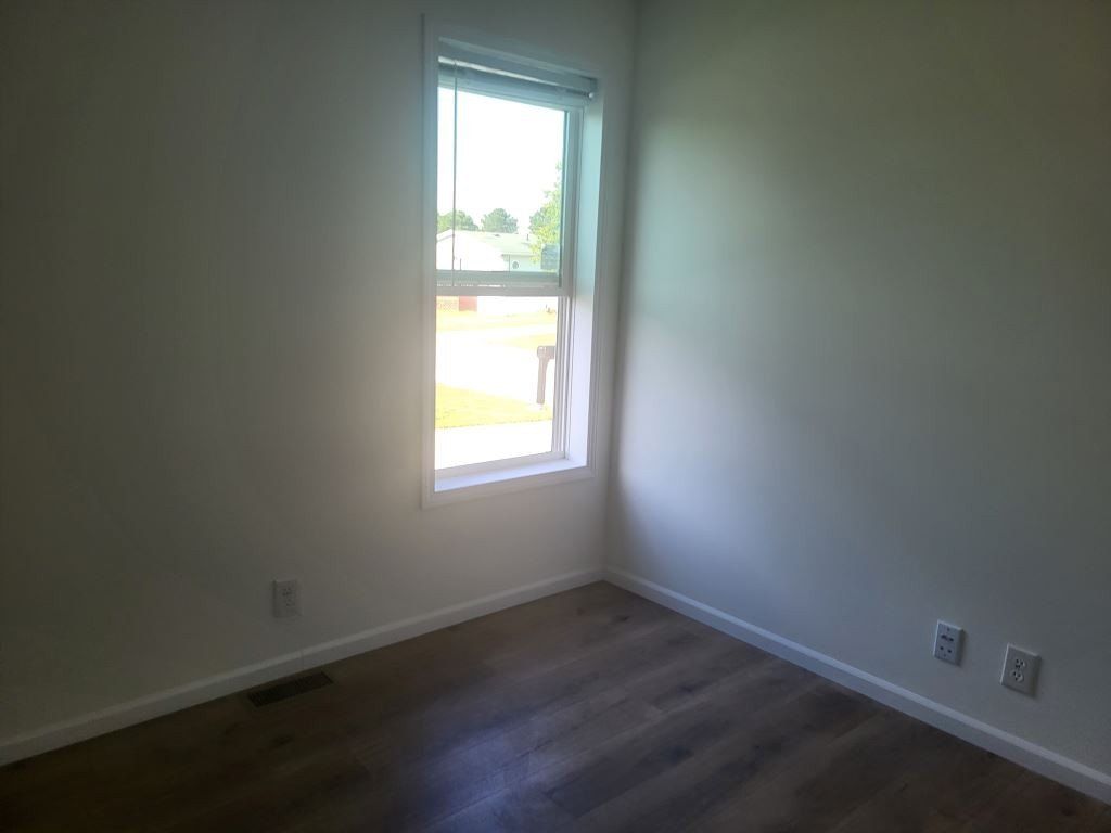 3 Swan Lane. Beecher, IL 60401