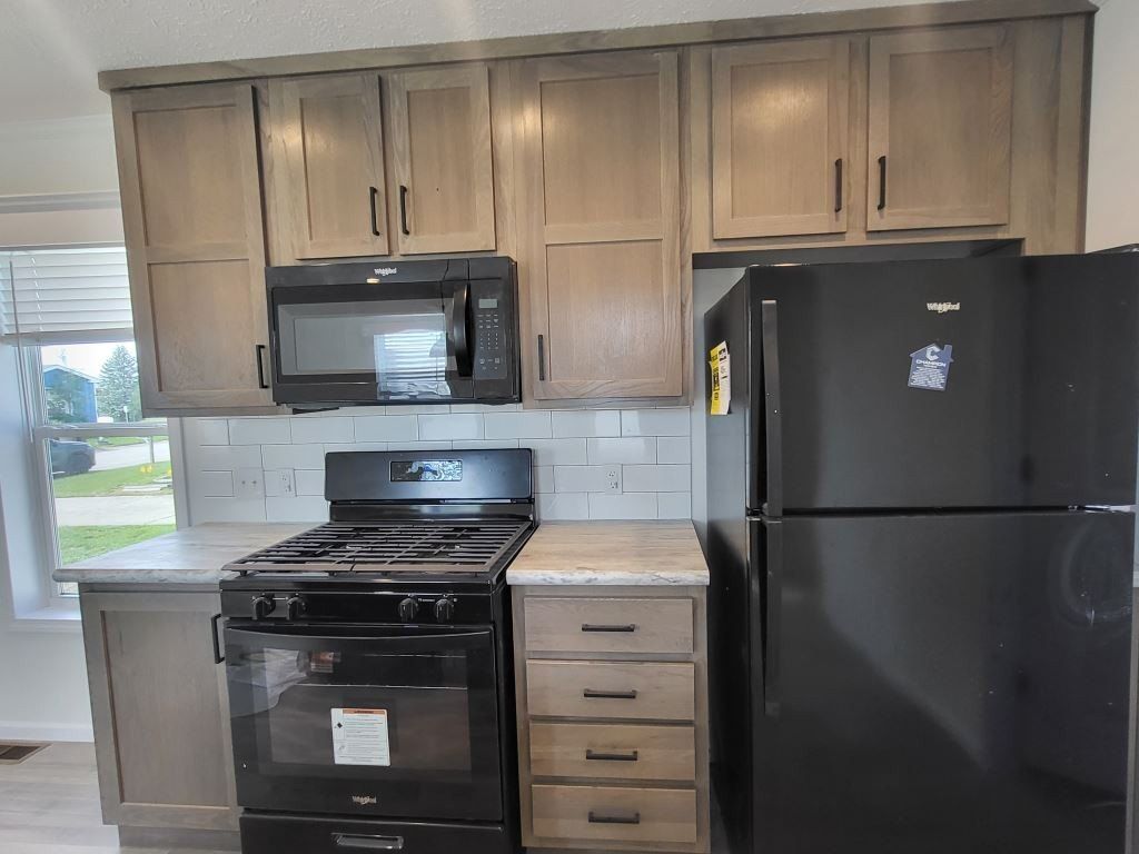 140 Flamingo Drive. Beecher, IL 60401