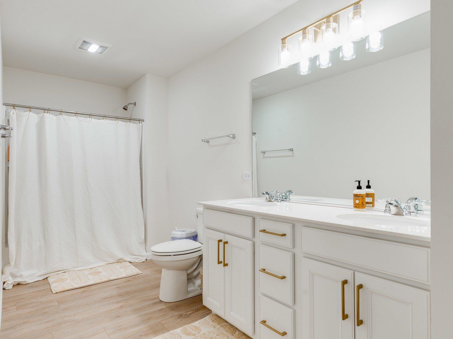 12916 S Mason Lane. Plainfield, IL 60585