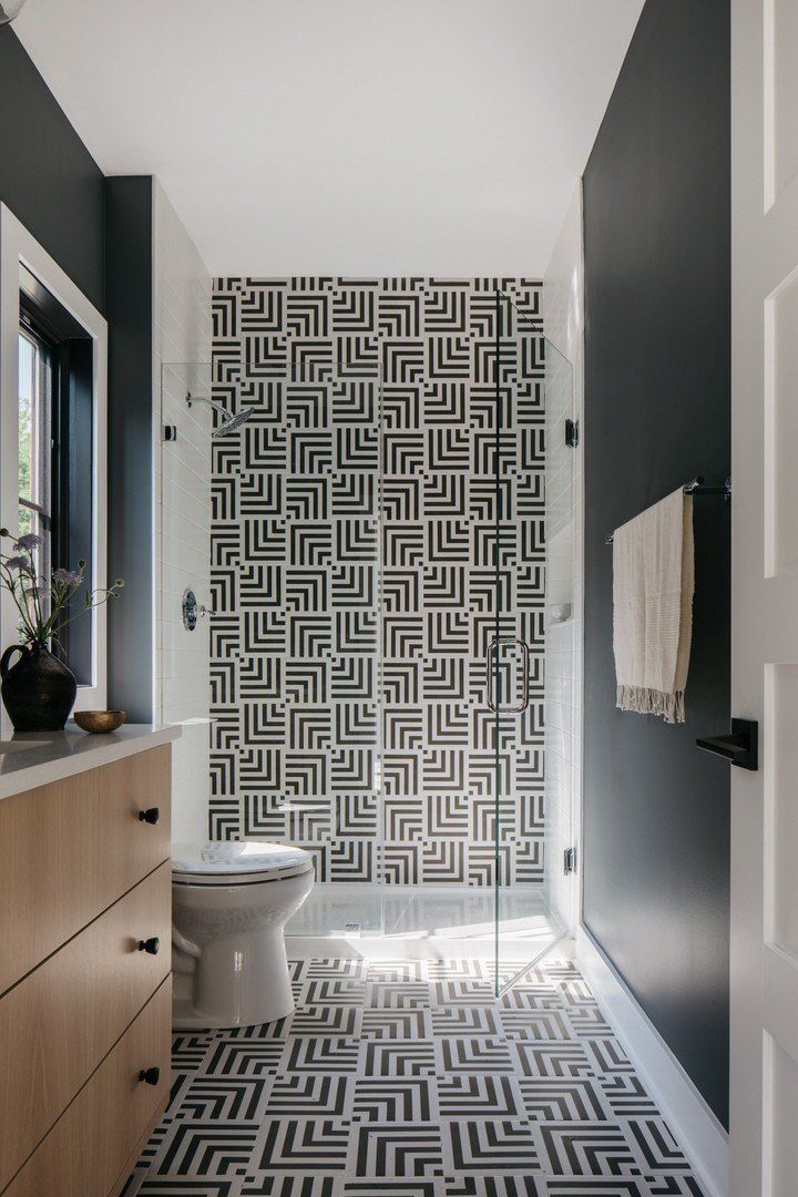 905 N Webster Street. Naperville, IL 60563