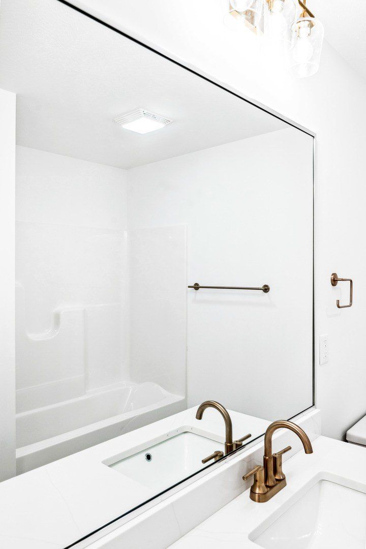 5017 Finlen Lane. Bloomington, IL 61705