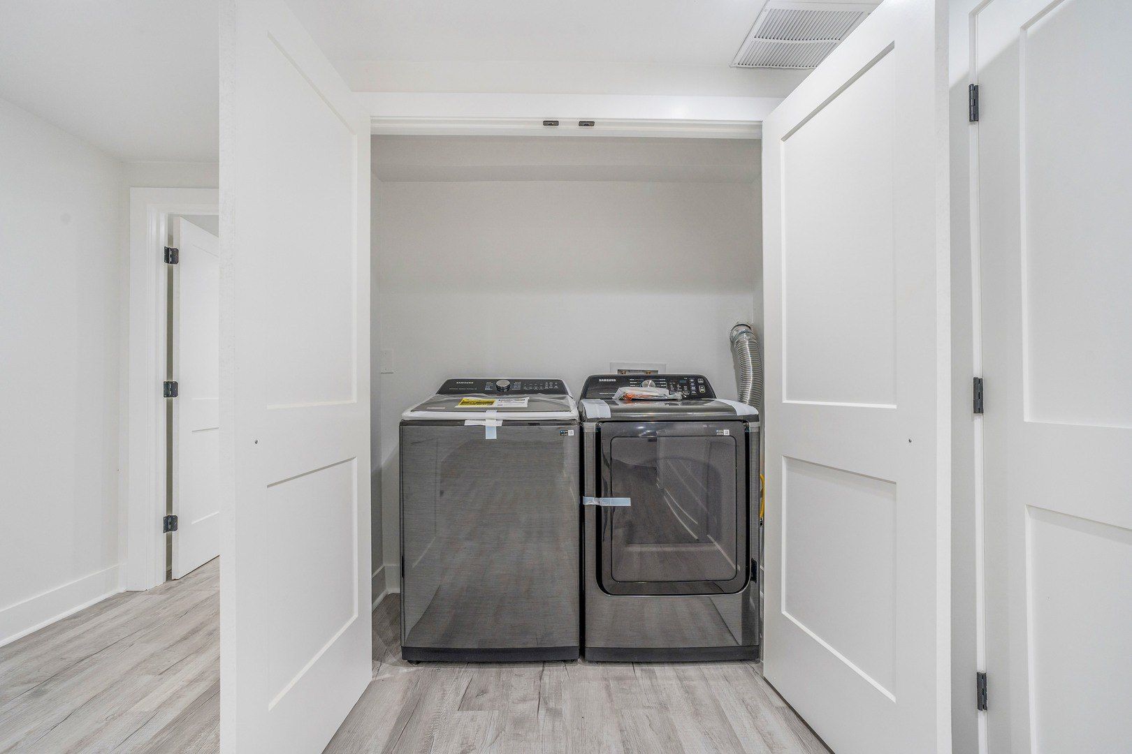 5731 W Ohio Street. Chicago, IL 60644