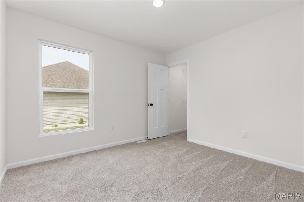 1016 Fox Manor Court. Staunton, IL 62088