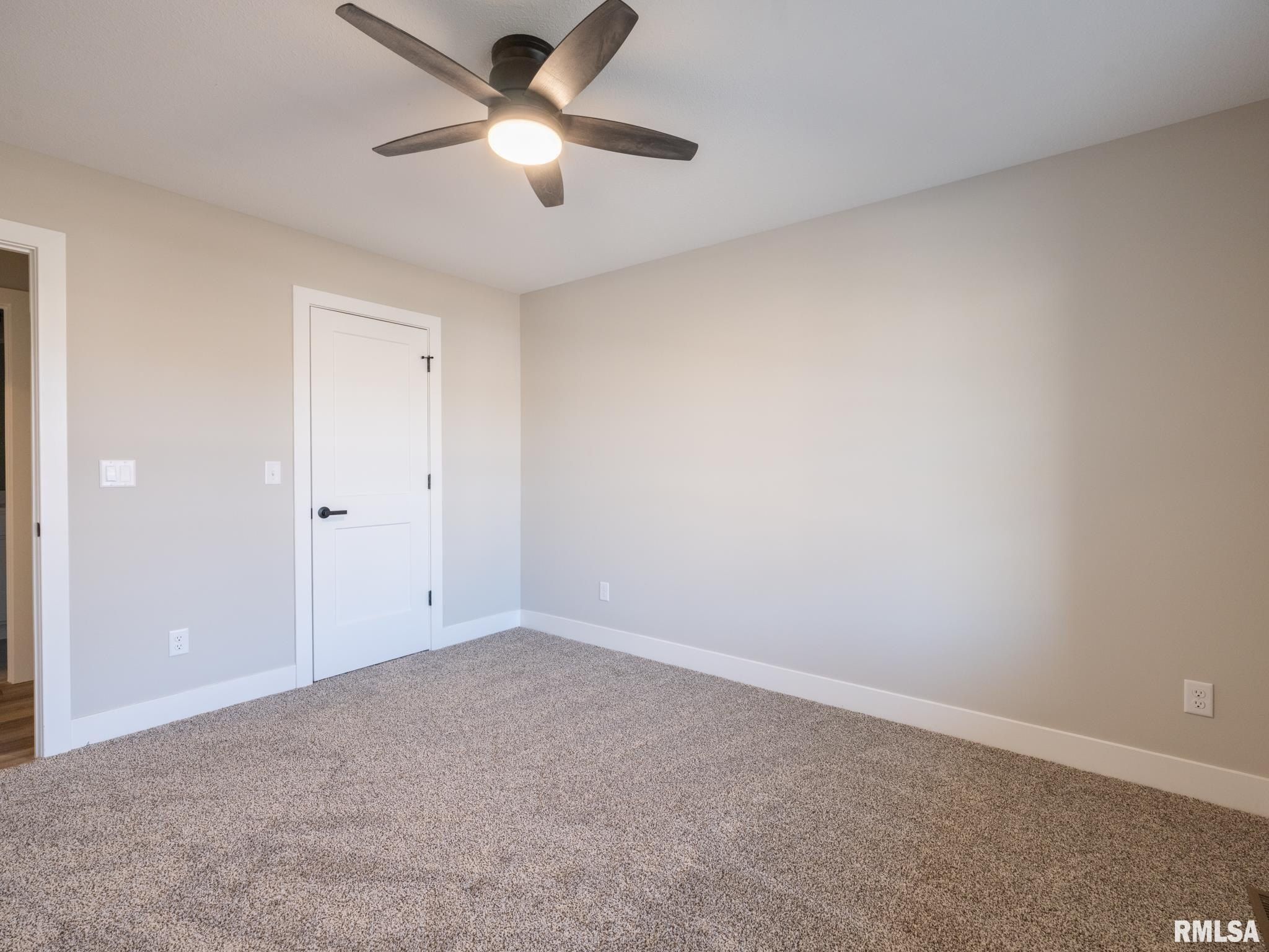 3716 W Eagle Point Drive. Peoria, IL 61615