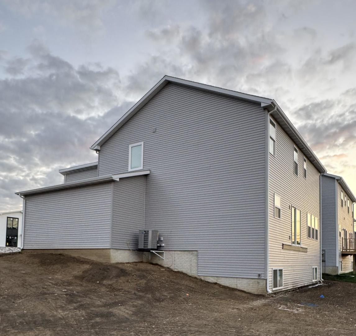 3618 Cabernet Court. Normal, IL 61761