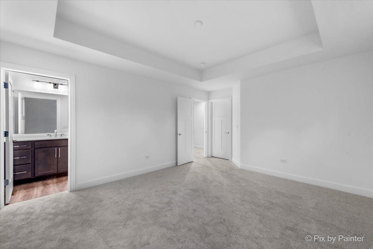 128 E Main Street. Cary, IL 60013