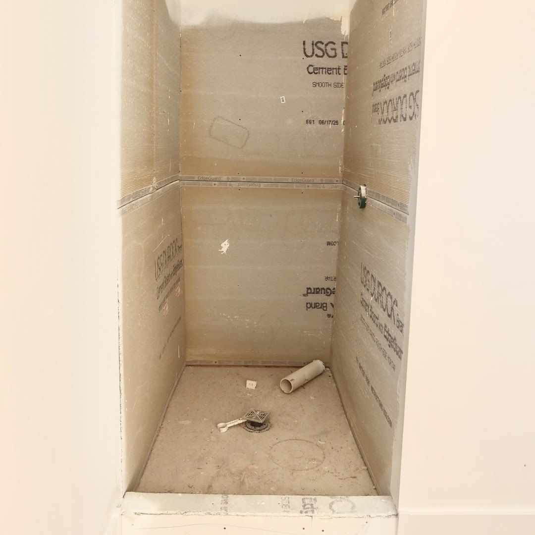 2080 Waters Edge Drive. Minooka, IL 60447