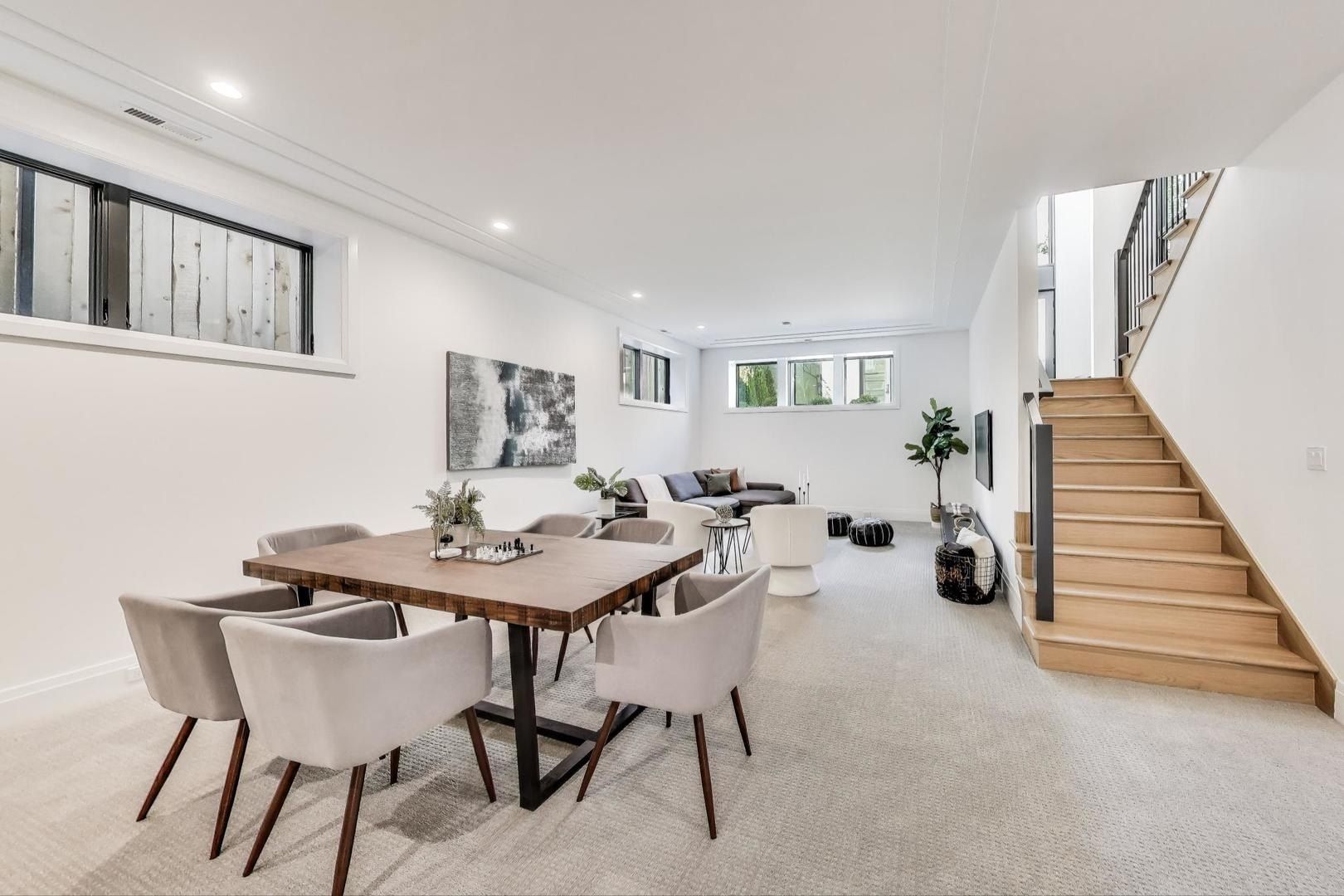 3846 N Bell Avenue. Chicago, IL 60618