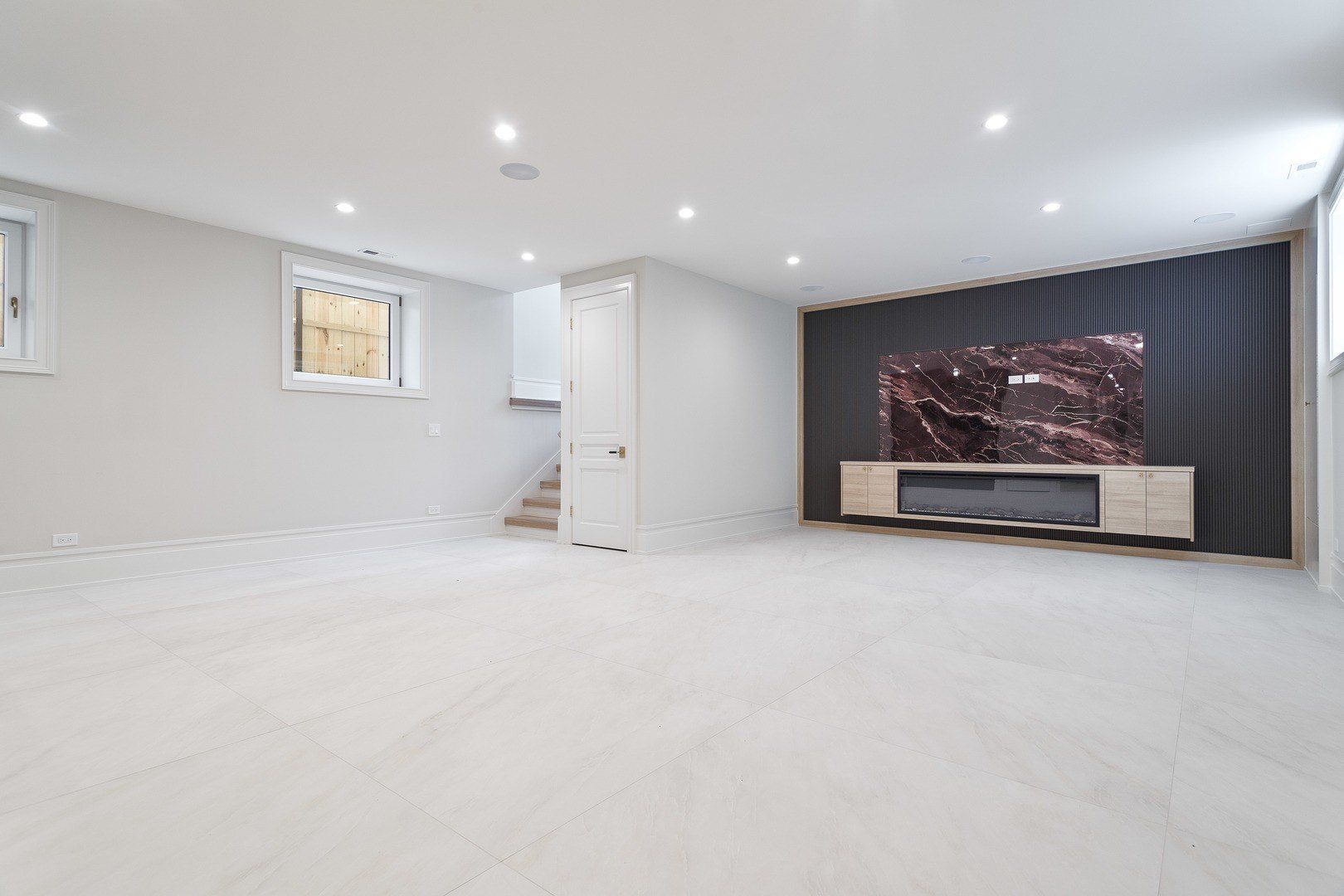 3723 N Oakley Avenue. Chicago, IL 60618