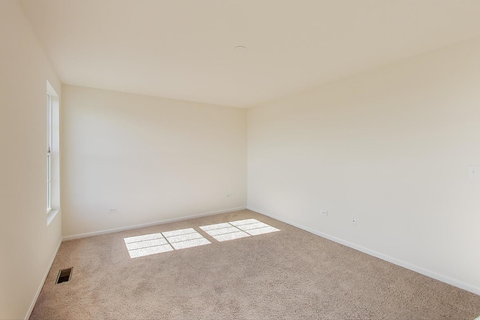 1003 Celebration Drive. Aurora, IL 60504