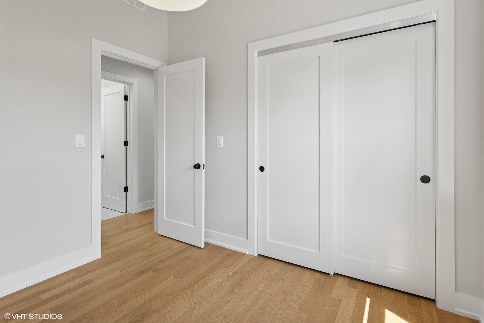 4844 W Warwick Avenue. Chicago, IL 60641