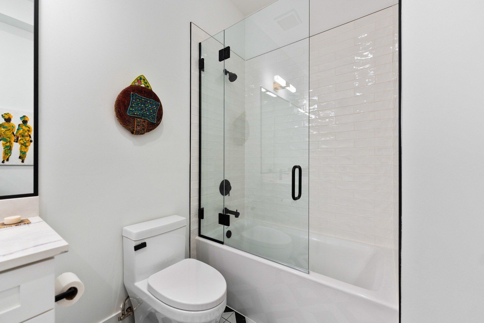 1767 W Rosehill Drive. Chicago, IL 60660