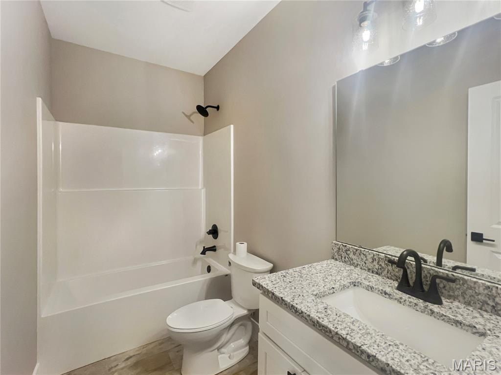 8055 Radcliffe Place. Troy, IL 62294