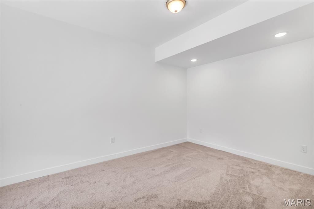 206 Wrigley Park Drive. Bethalto, IL 62010