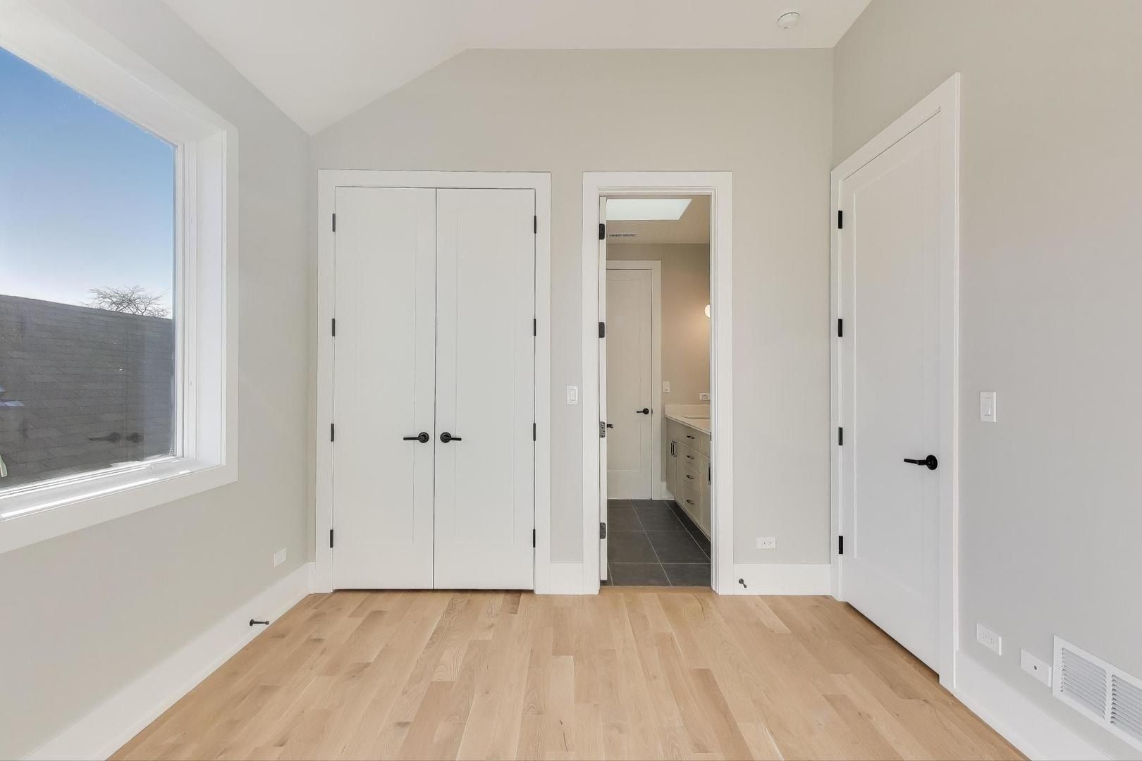 3929 N Francisco Avenue. Chicago, IL 60618