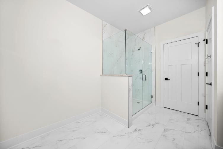 19501 Waterford Lane. Mokena, IL 60448