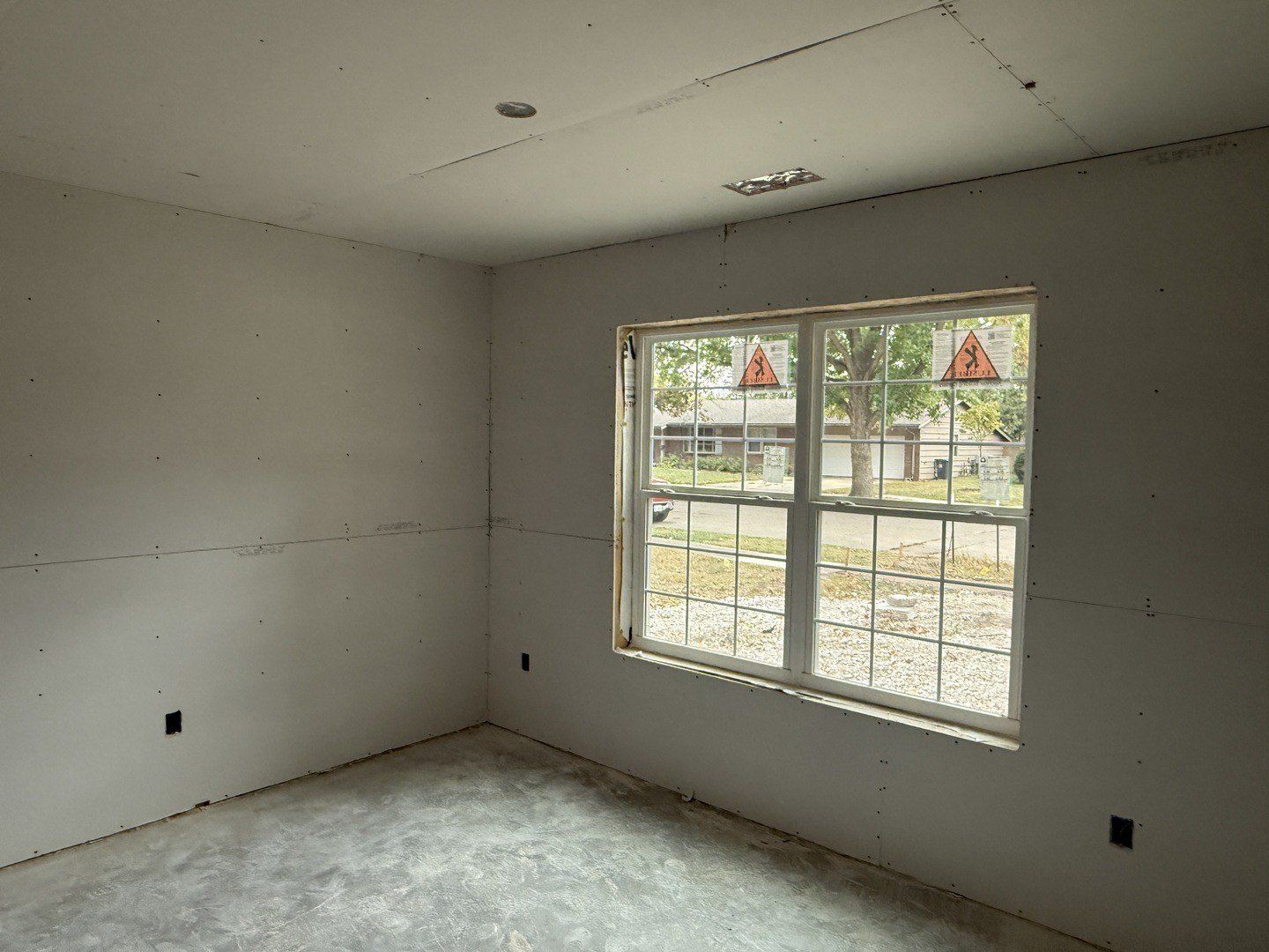 1106 Mitchem Drive. Urbana, IL 61801