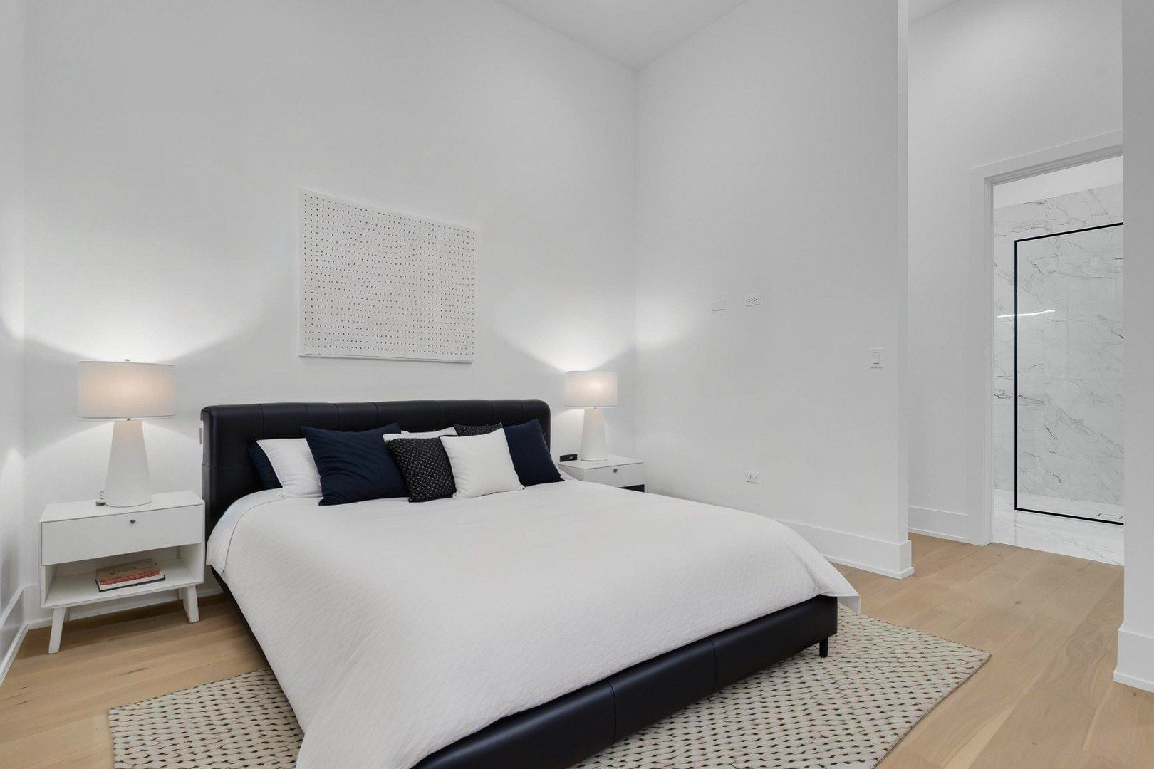 501 W Elm Street. Chicago, IL 60610