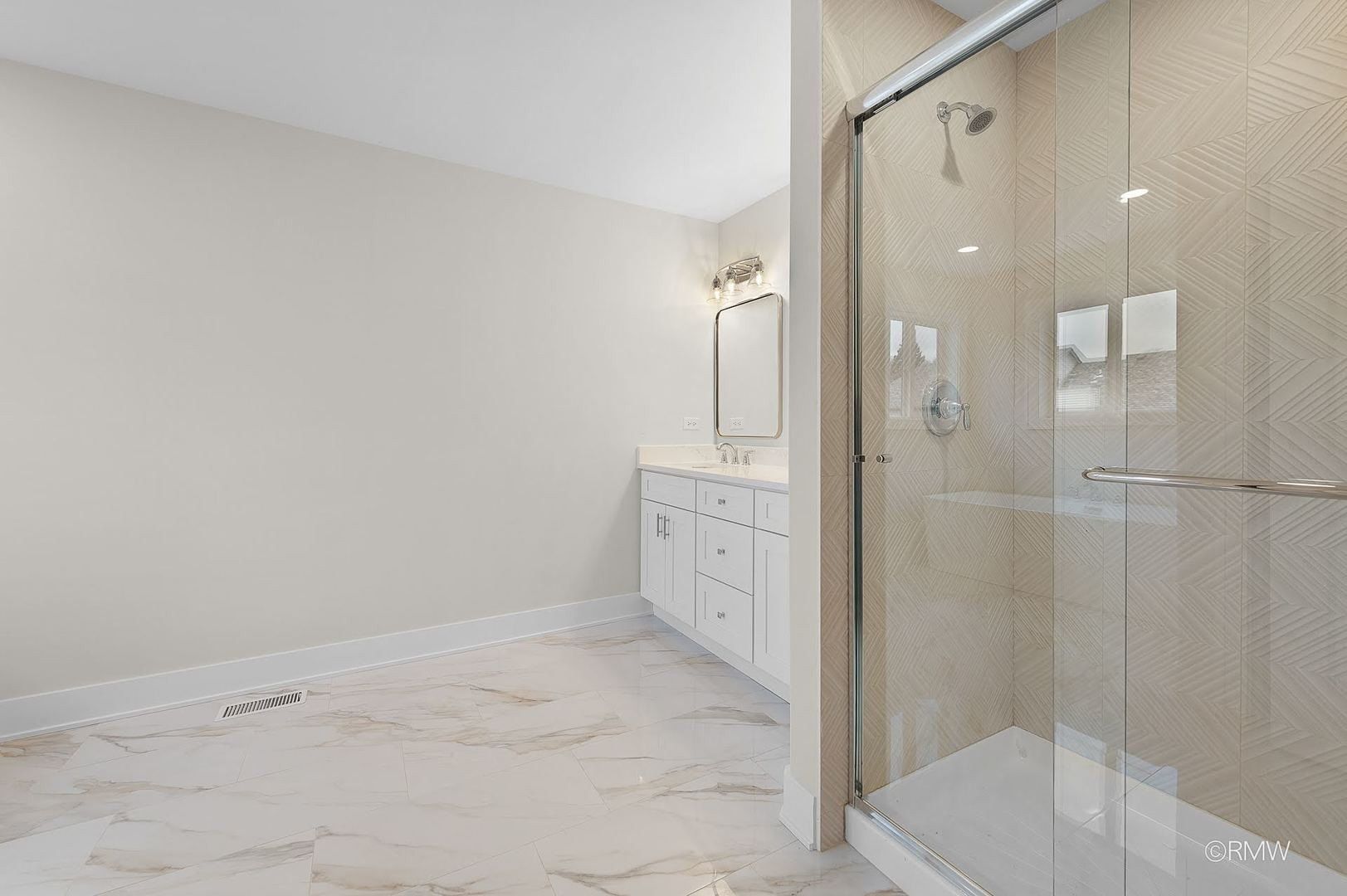 25W275 Doris Avenue. Carol Stream, IL 60188