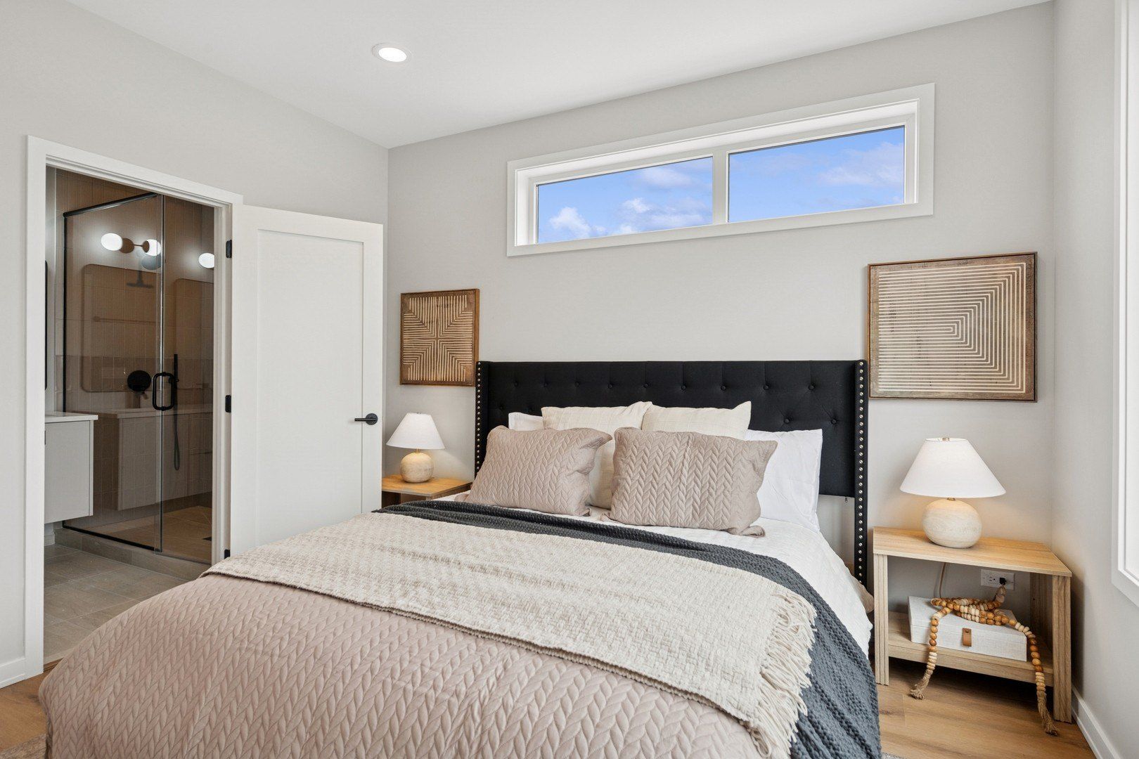 944 Beloit Avenue. Forest Park, IL 60130