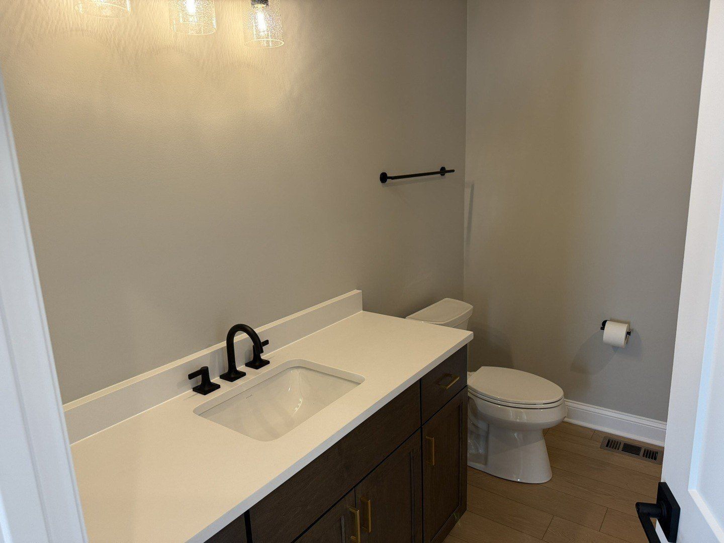 1228 Prairie Lane. Lemont, IL 60439