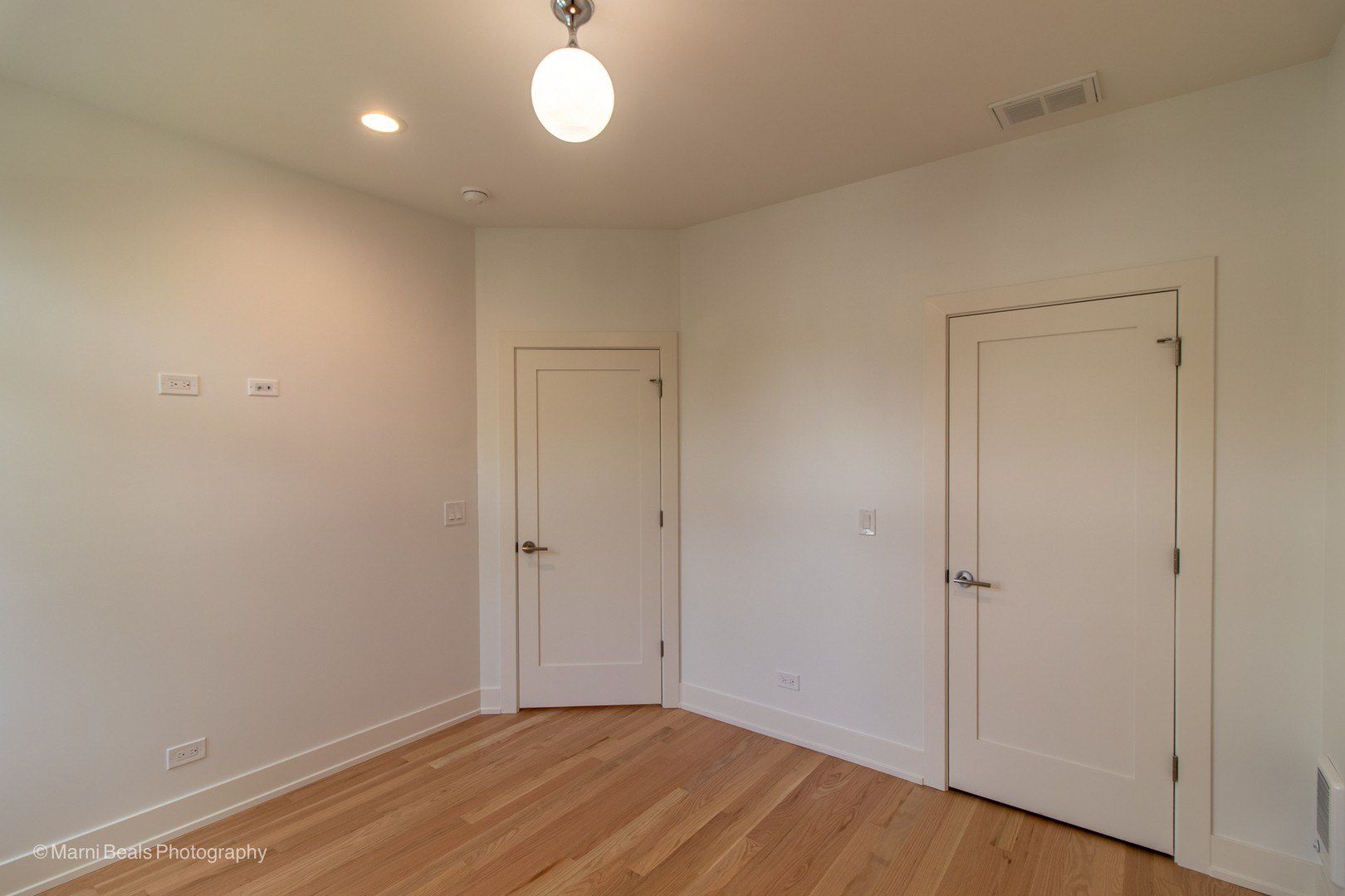 6537 S Rhodes Avenue. Chicago, IL 60637