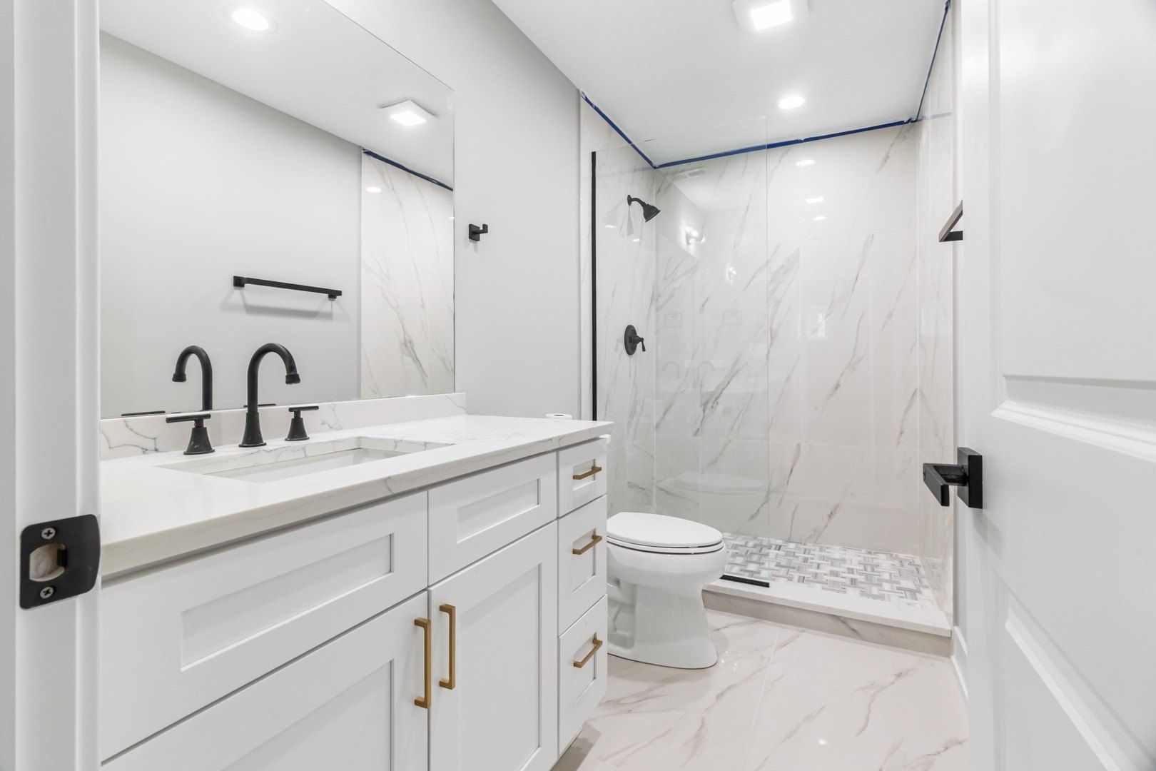 2411 N 77Th Avenue. Elmwood Park, IL 60707