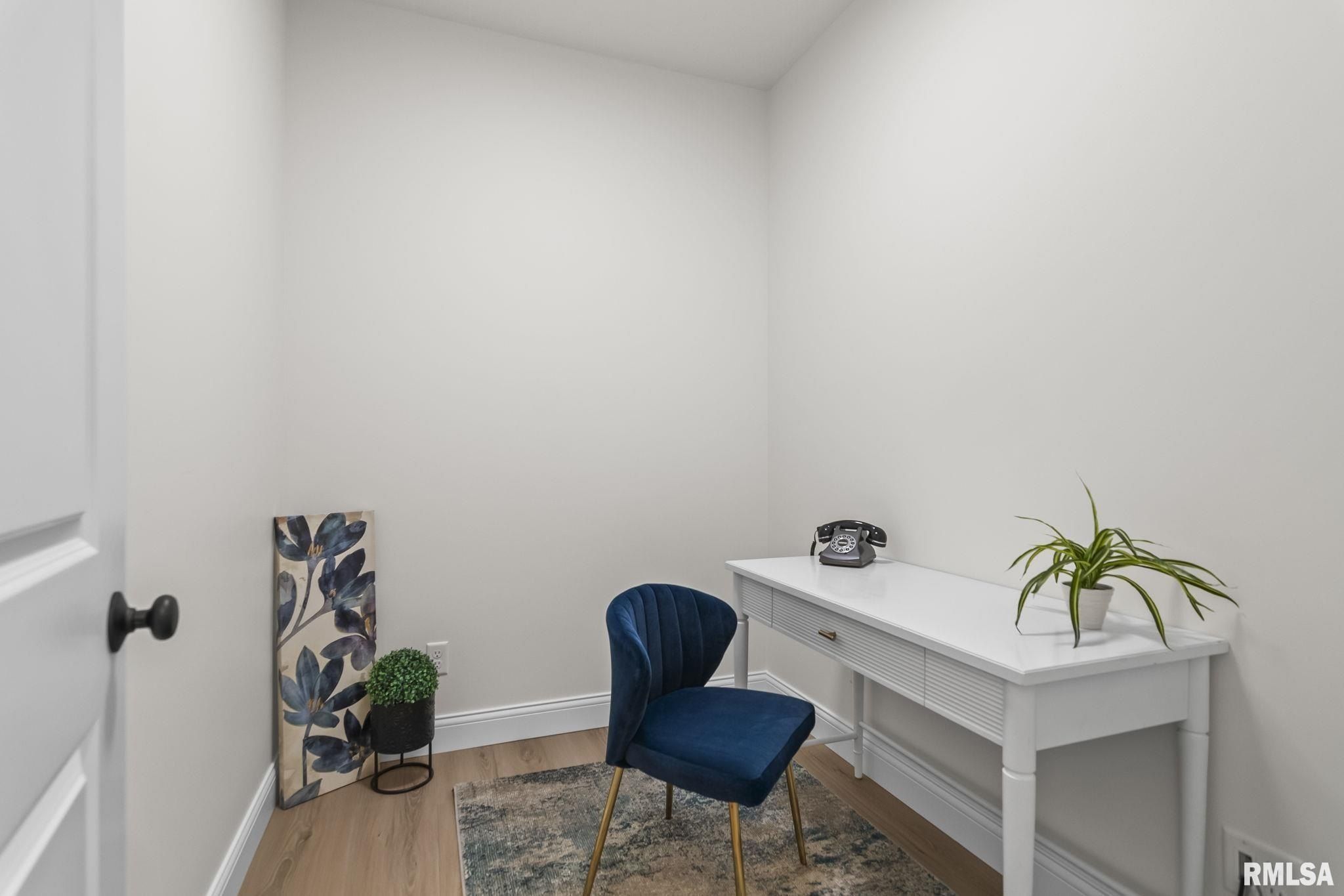 3200 Greenbriar Drive. Springfield, IL 62711