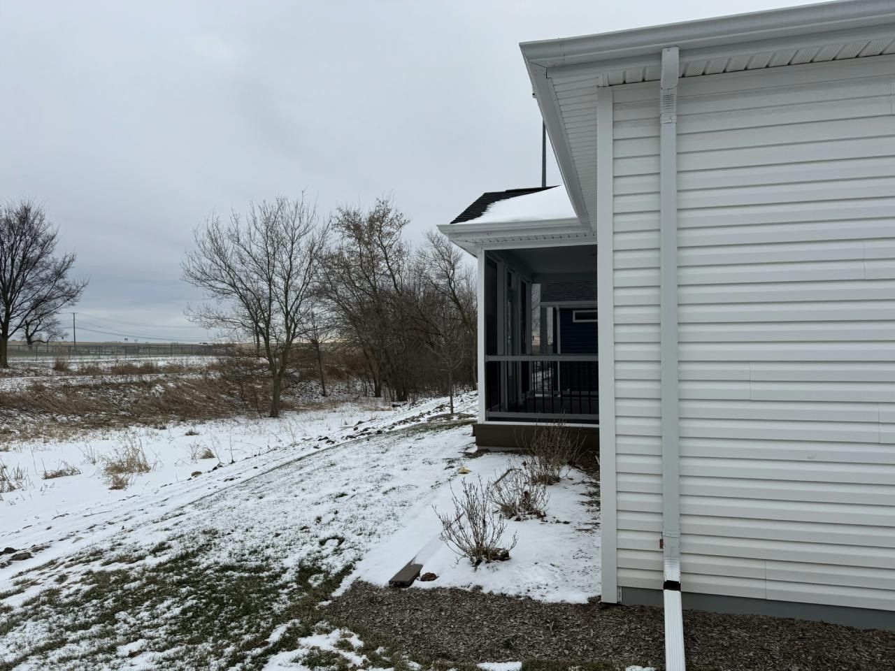 197 Hialeah Lane. Grayslake, IL 60030