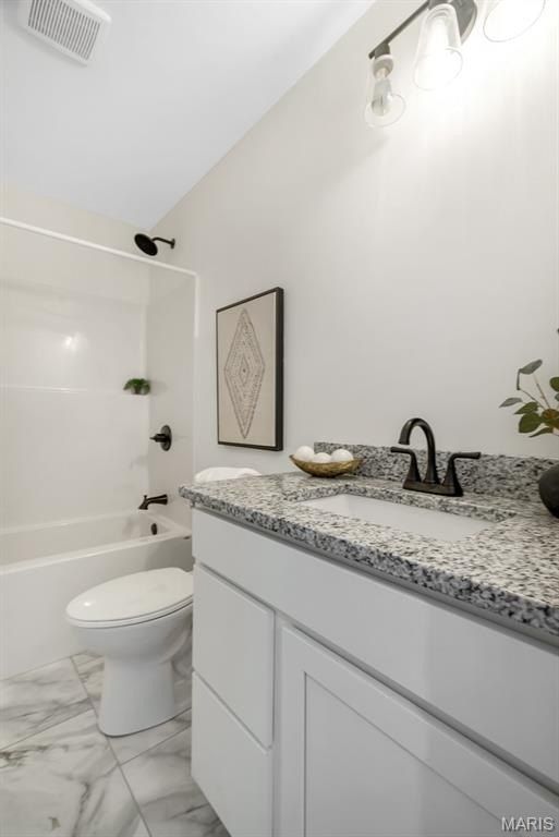 204 Wrigley Field Drive. Bethalto, IL 62010