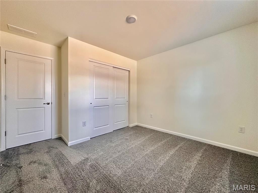 718 Osborn Drive. Collinsville, IL 62234