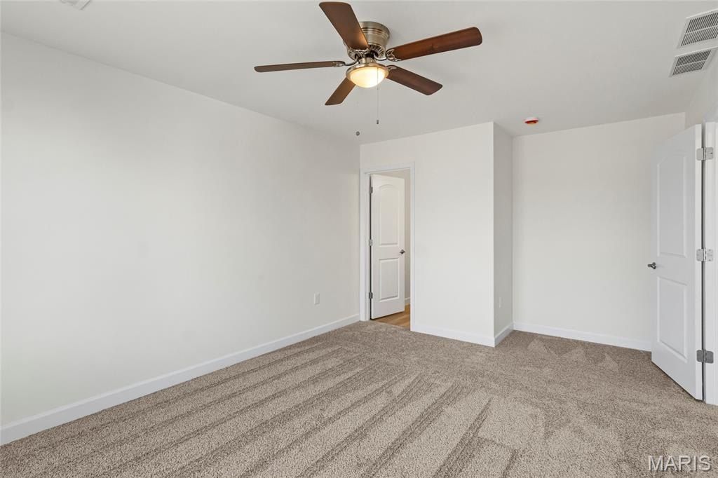 1404 Orchard Lakes Circle. Belleville, IL 62220