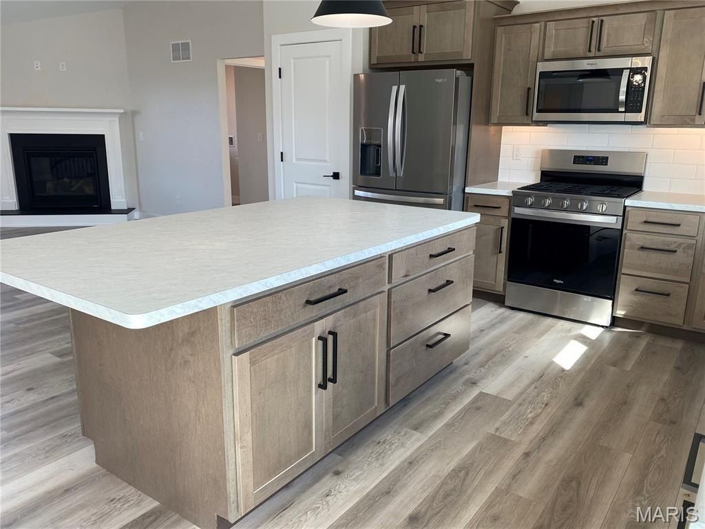 1009 Pennsylvania Avenue. New Baden, IL 62265