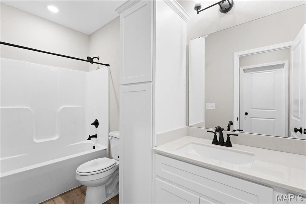 755 Seagate Drive. O Fallon, IL 62269